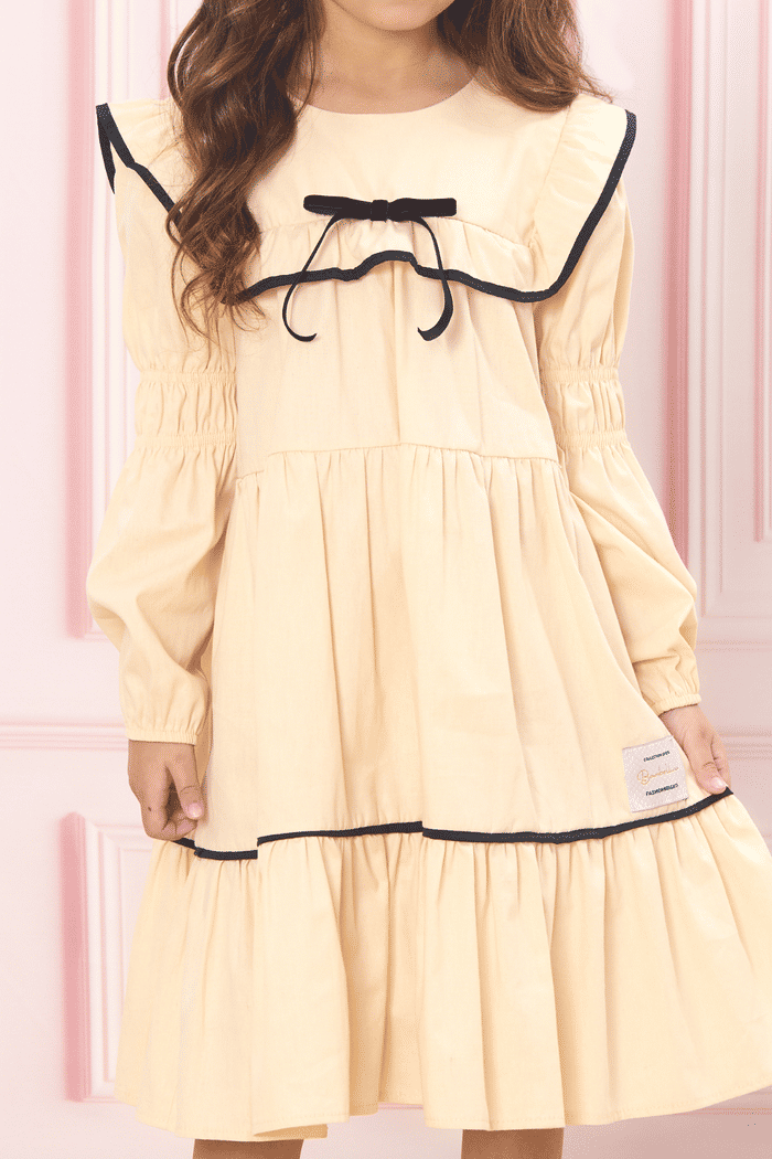 Vestido de tricoline bege