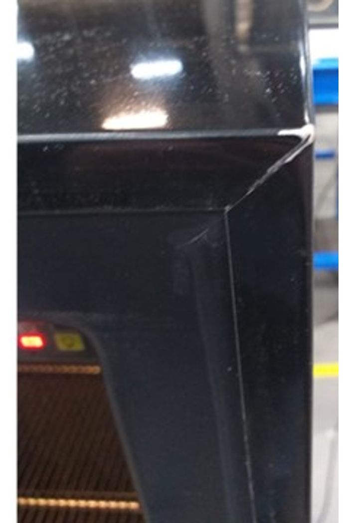 CERVEJEIRA VERTICAL CV200 220V PRETA PORTA ESQUERDA