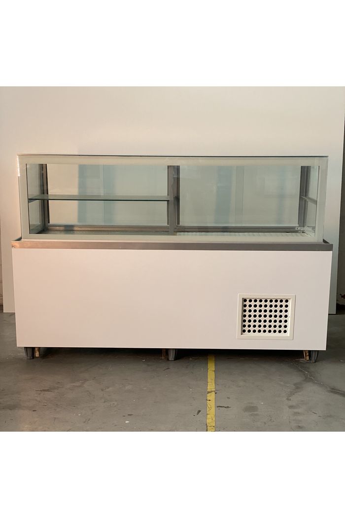 VITRINE REFRIGERADA IPY 2MT BASE + 1N PRATELEIRA