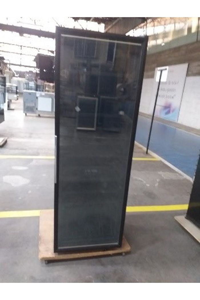 ADEGA VERTICAL AD200 220V PRETA PORTA DIREITA