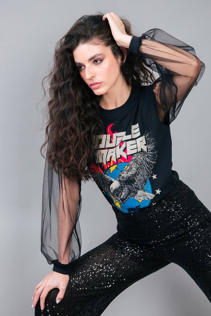 CAMISETA T-SHIRT PRETA EM TULE TROUBLE MAKER