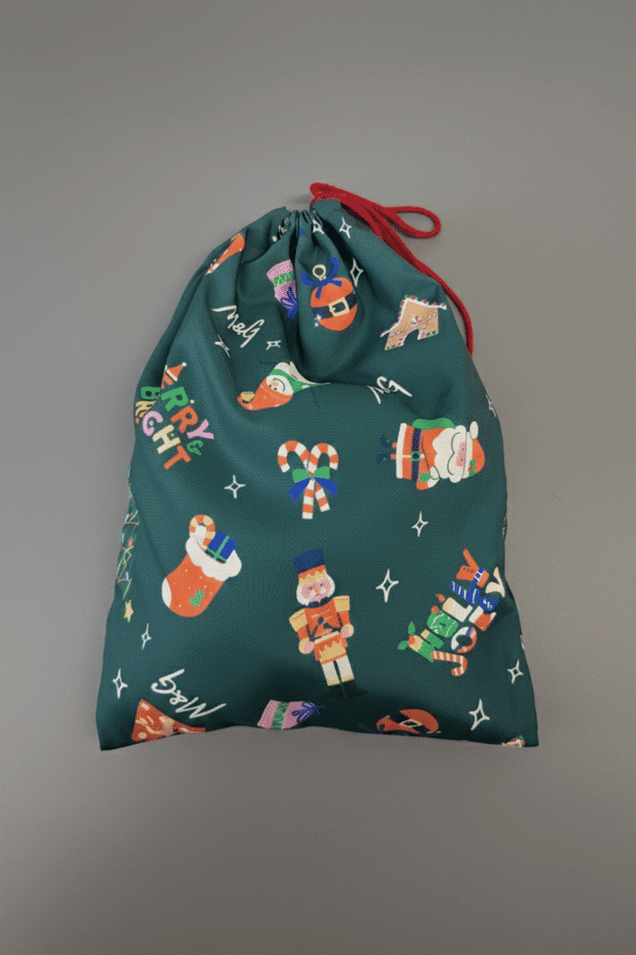 SACO DE PRESENTE COM ESTAMPA DE NATAL