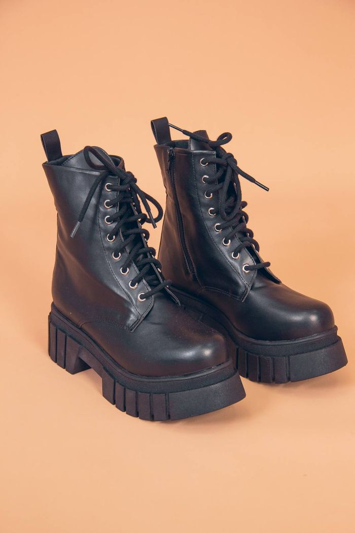 COTURNO TRATORADO PRETO