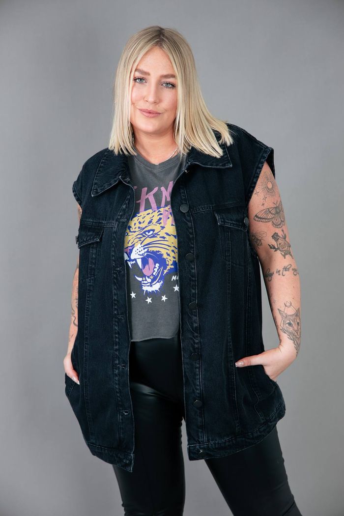 COLETE JEANS PRETO OVERSIZED