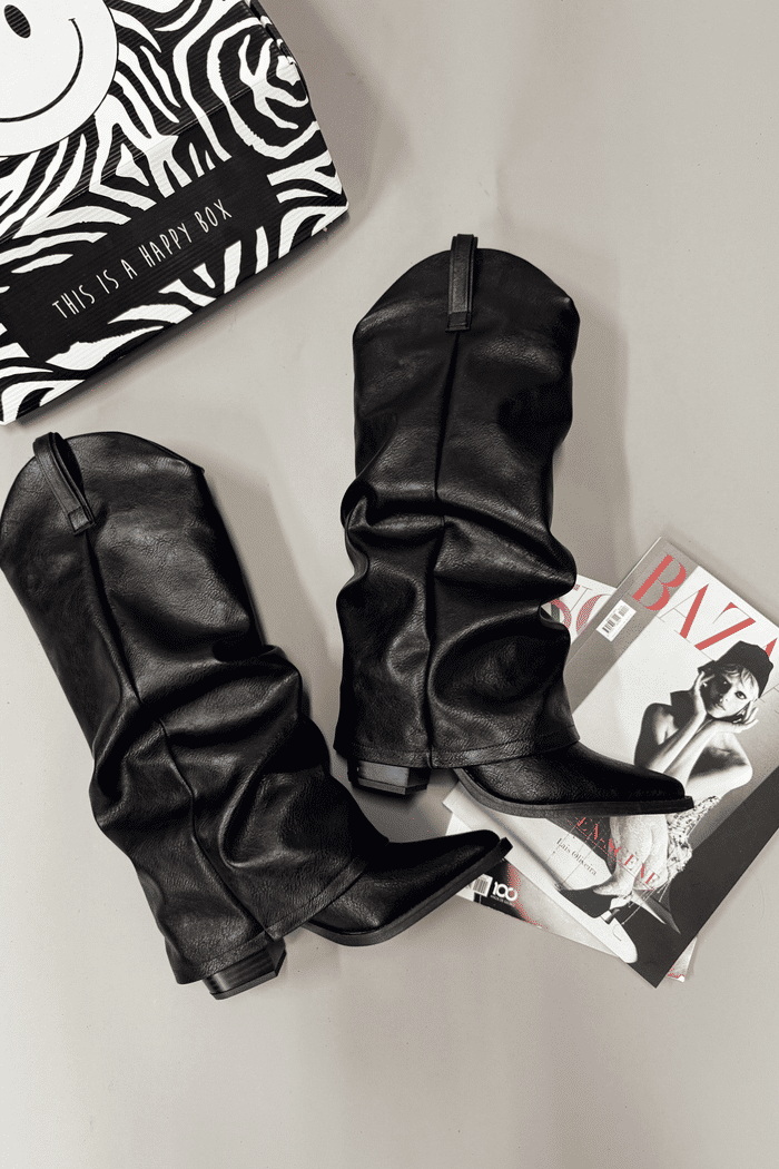 BOTA SLOUCHY PRETA