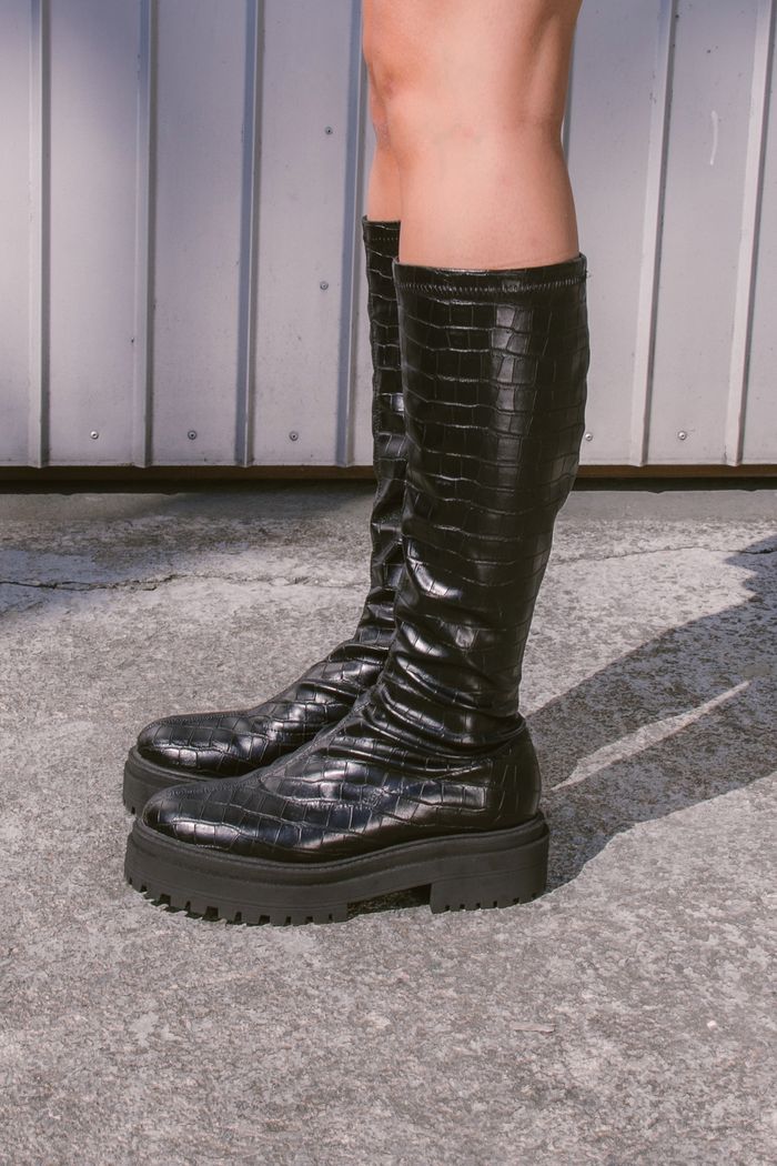 COTURNO CANO LONGO PRETO CROCO