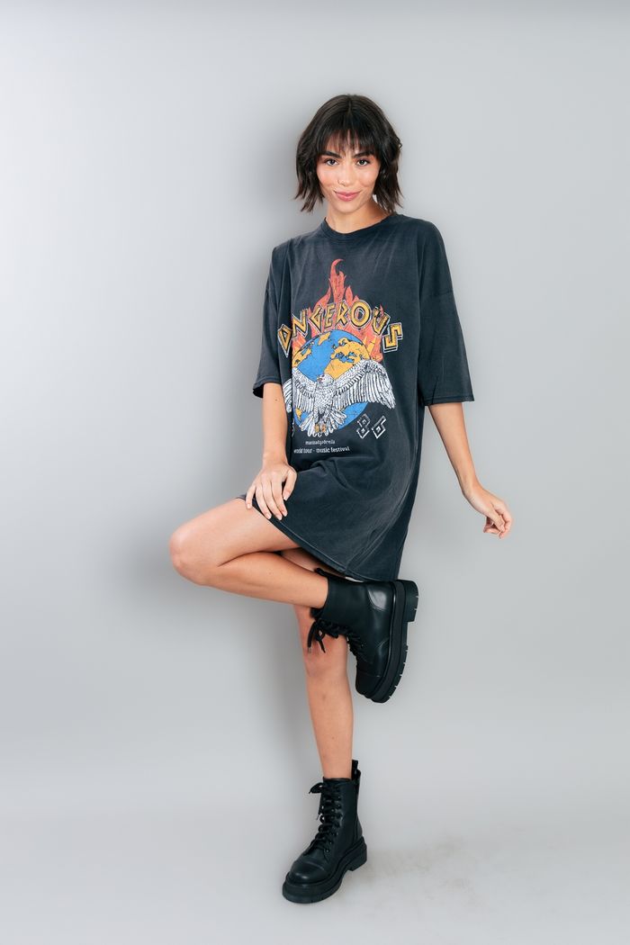 CAMISETÃO DRESS DANGEROUS