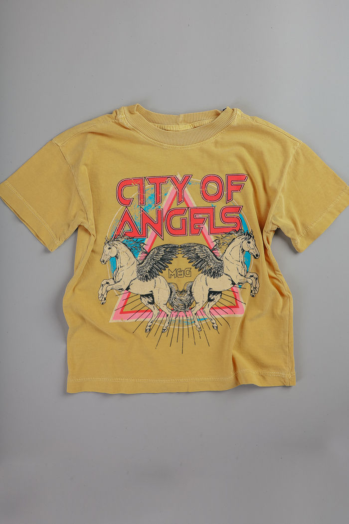 T-SHIRT INFANTIL AMARELA CITY OF ANGELS