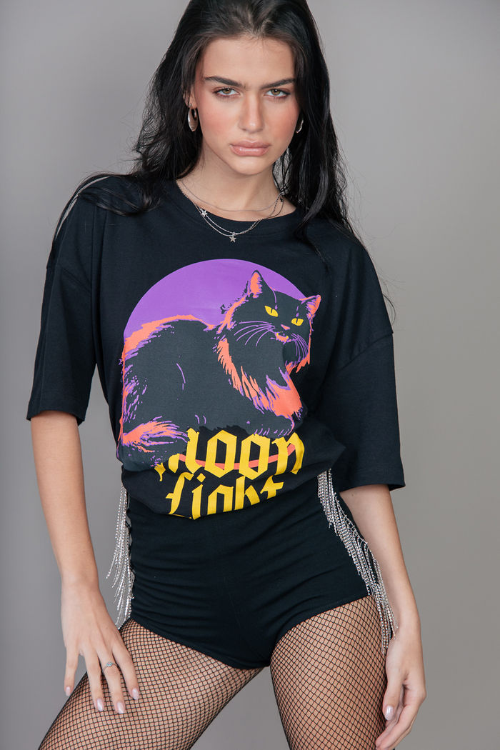 MINI SHORT HOT PANT PRETO COM FRANJAS DE METAL