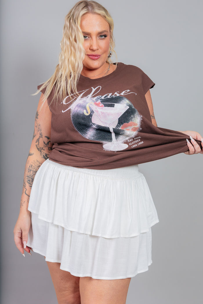 SHORT SAIA DE TECIDO COM LASTEX E BABADOS OFF WHITE