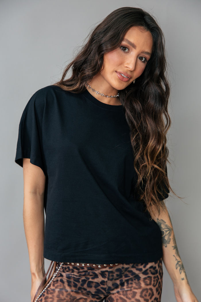 CAMISETA T-SHIRT FULLFIT PRETA BÁSICA