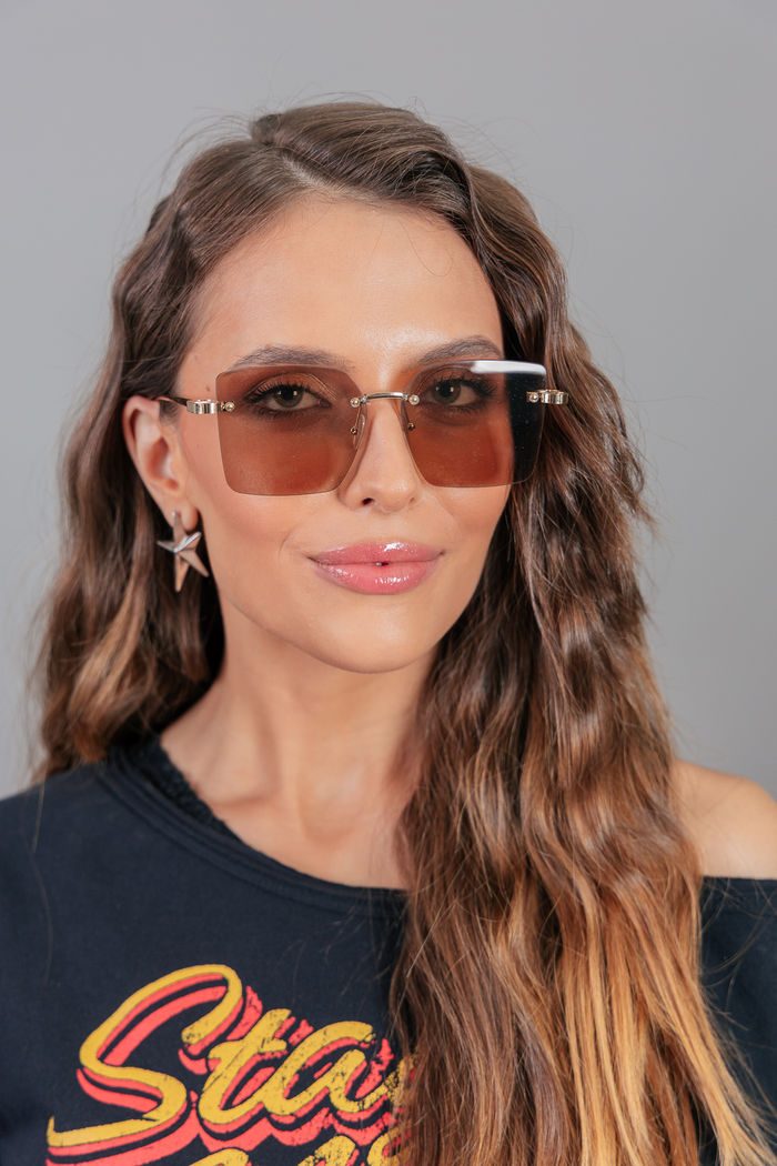 ÓCULOS DOURADO RIMLESS