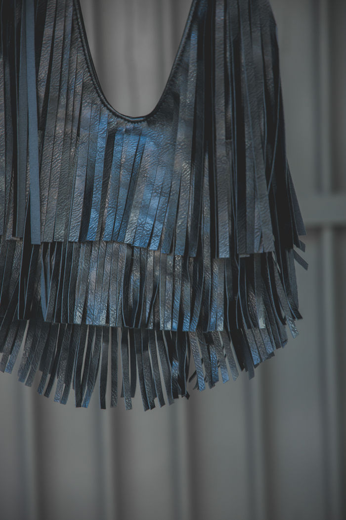 BOLSA NAPA FRANJAS PRETA