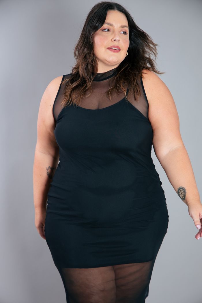 VESTIDO MIDI DE TULE PRETO