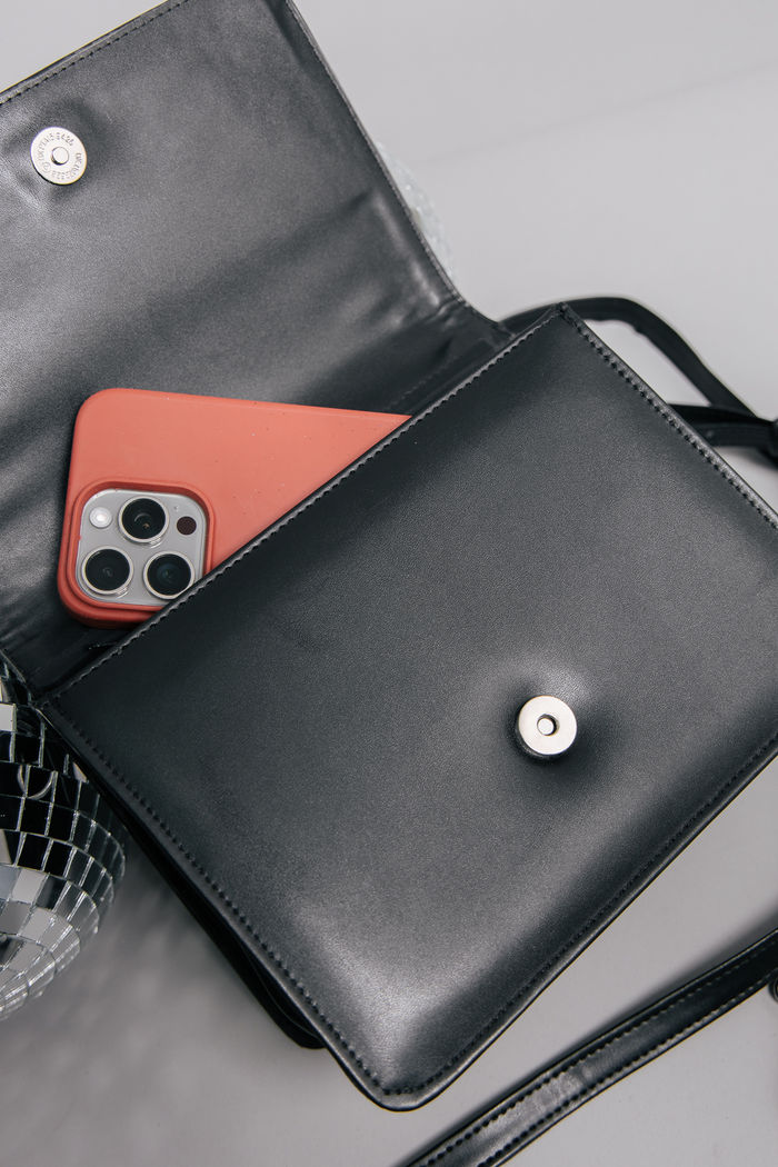 BOLSA ESTRUTURADA PRETA