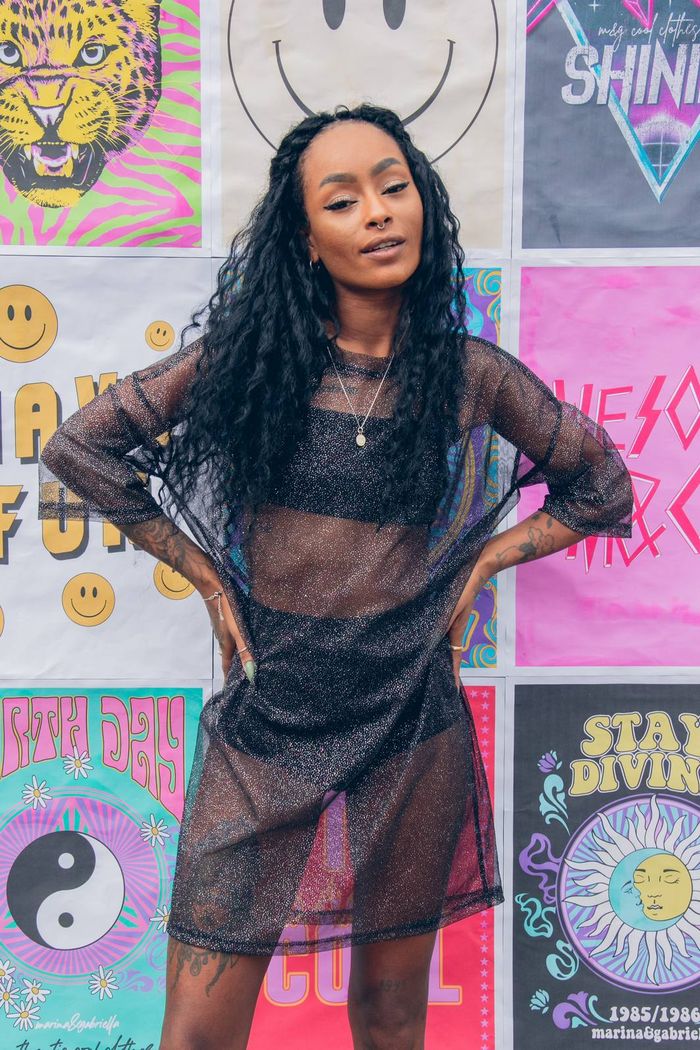 CAMISETÃO DRESS DE TULE  MINI BRILHO