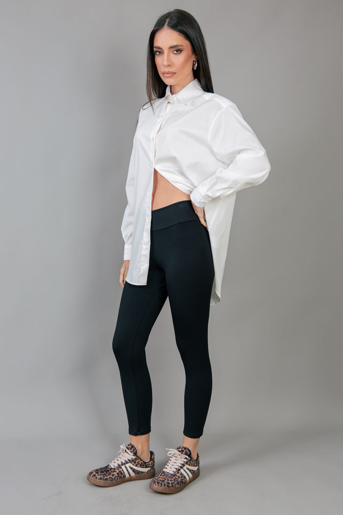 CALÇA CAPRI PRETA COM ELÁSTICO