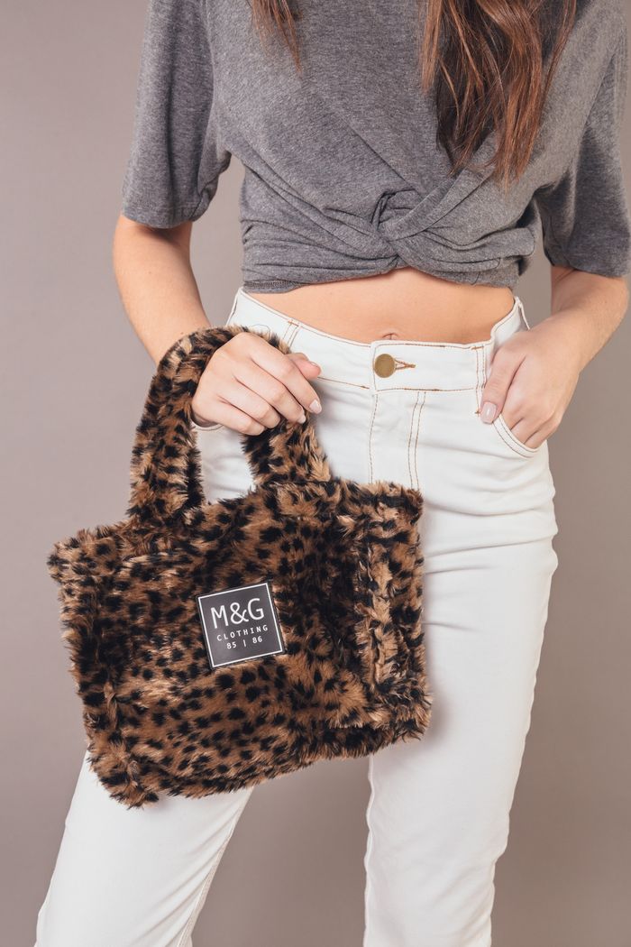 BOLSA DE PELÚCIA ONCINHA