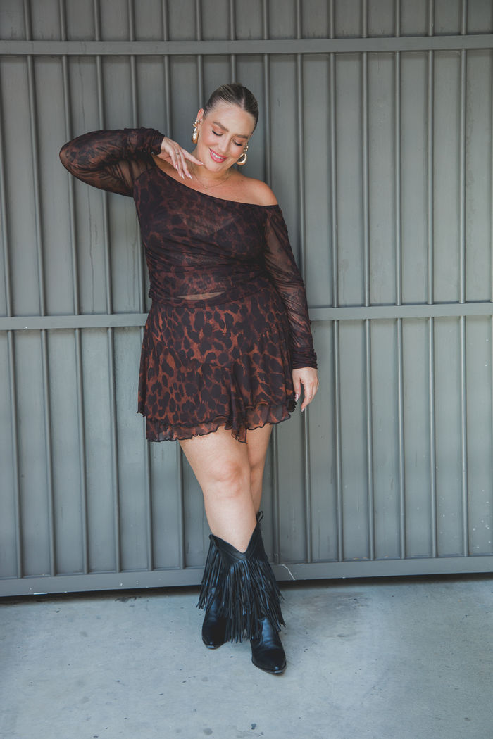 BLUSA MANGA LONGA OFF SHOULDER DE TULE ONCIHA