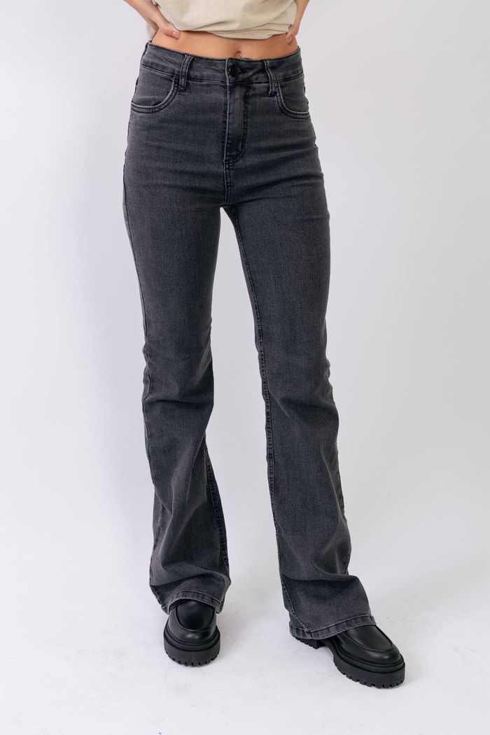 CALÇA JEANS FLARE PRETA