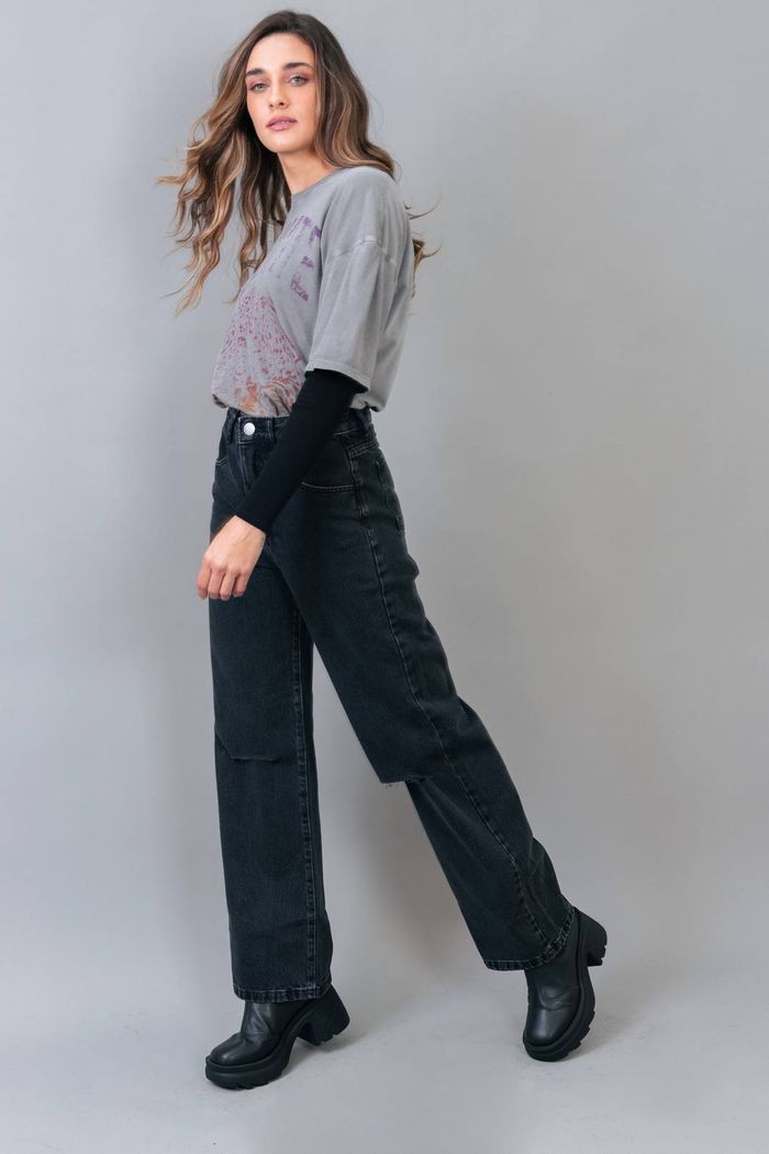 CALÇA WIDE BLACK COM RECORTES NO JOELHO