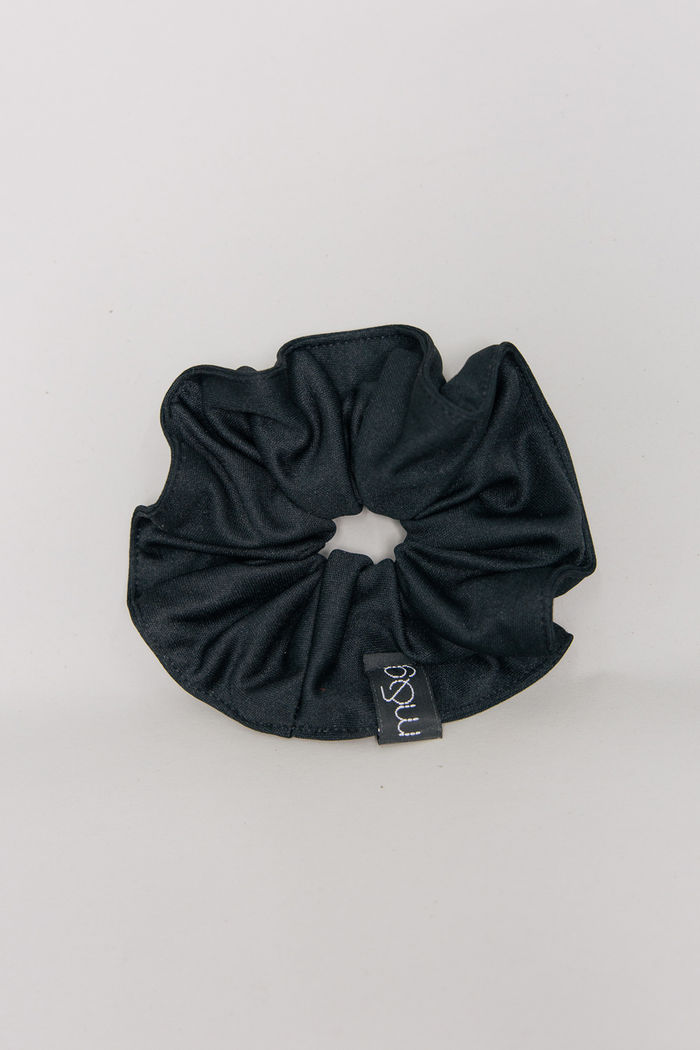 SCRUNCHIE PRETO