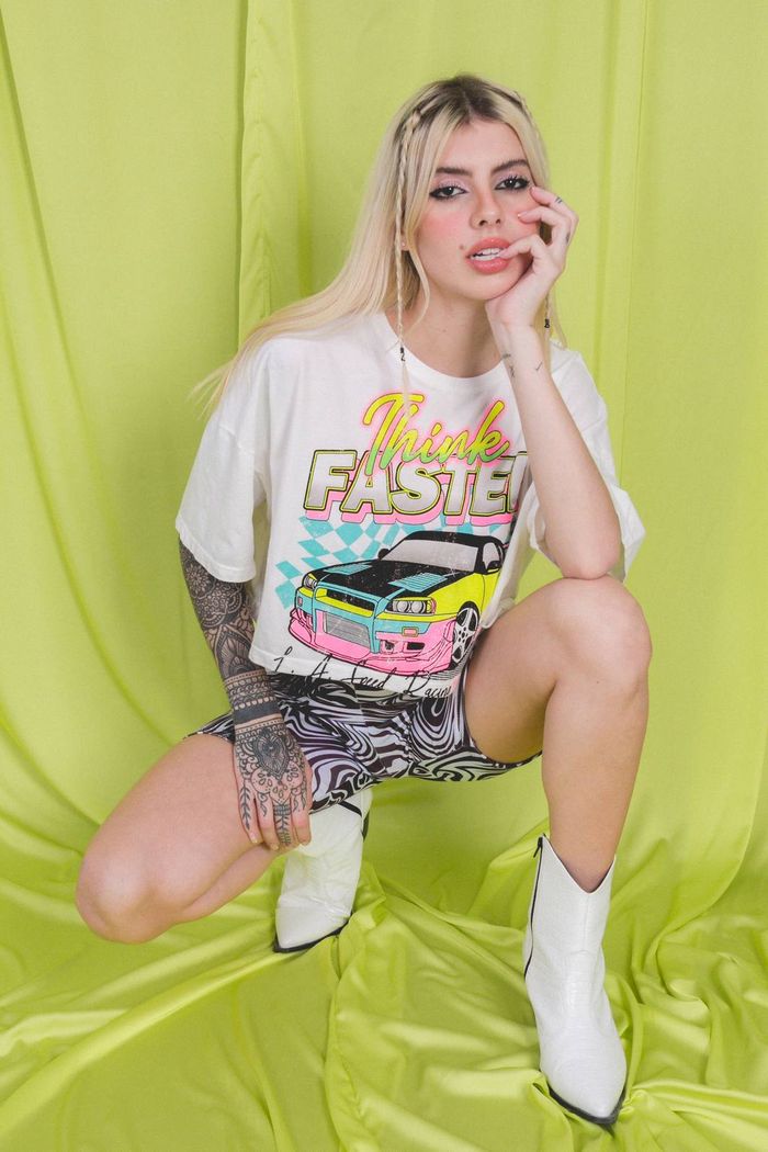 CROPPED OFF WHITE THINK FASTER