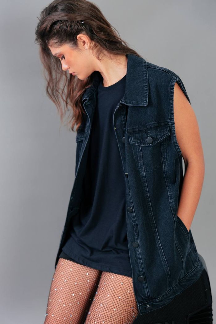 COLETE JEANS PRETO OVERSIZED