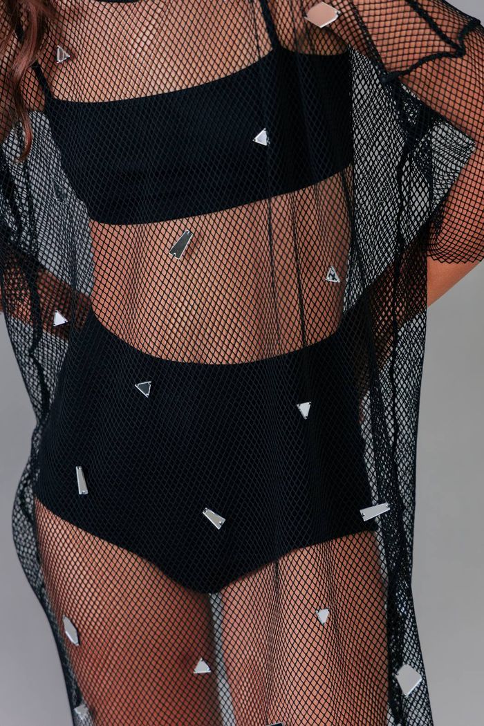 VESTIDO CAMISETÃO TELA  PRETO COM ESPELHOS