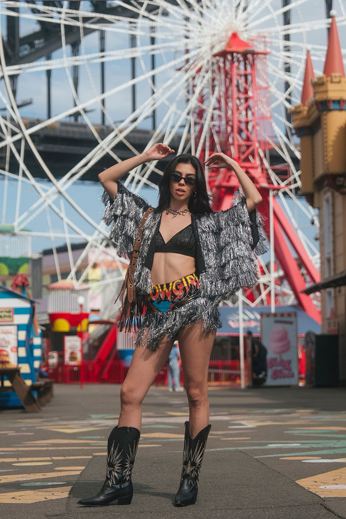 KIMONO COM FRANJAS PRETO COM PRATA