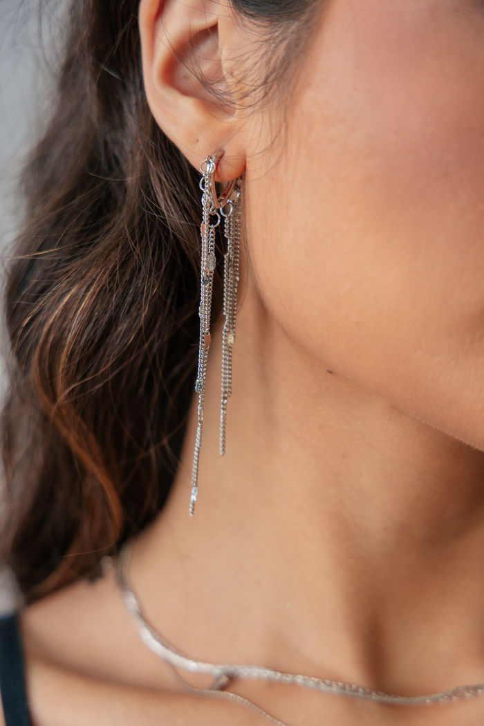 BRINCO LONGO CORRENTINHAS