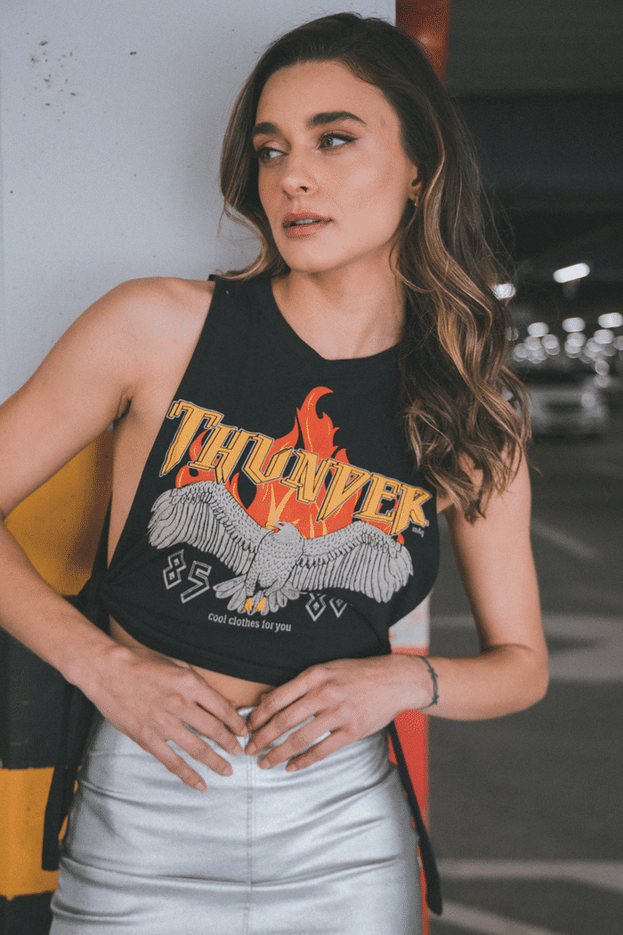 BLUSA CROPPED REGATA COM AMARRAÇÃO LATERAIS THUNDER