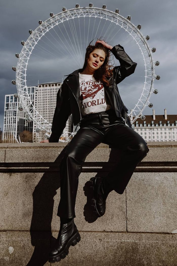 CALÇA WIDE COURO FAKE PRETA