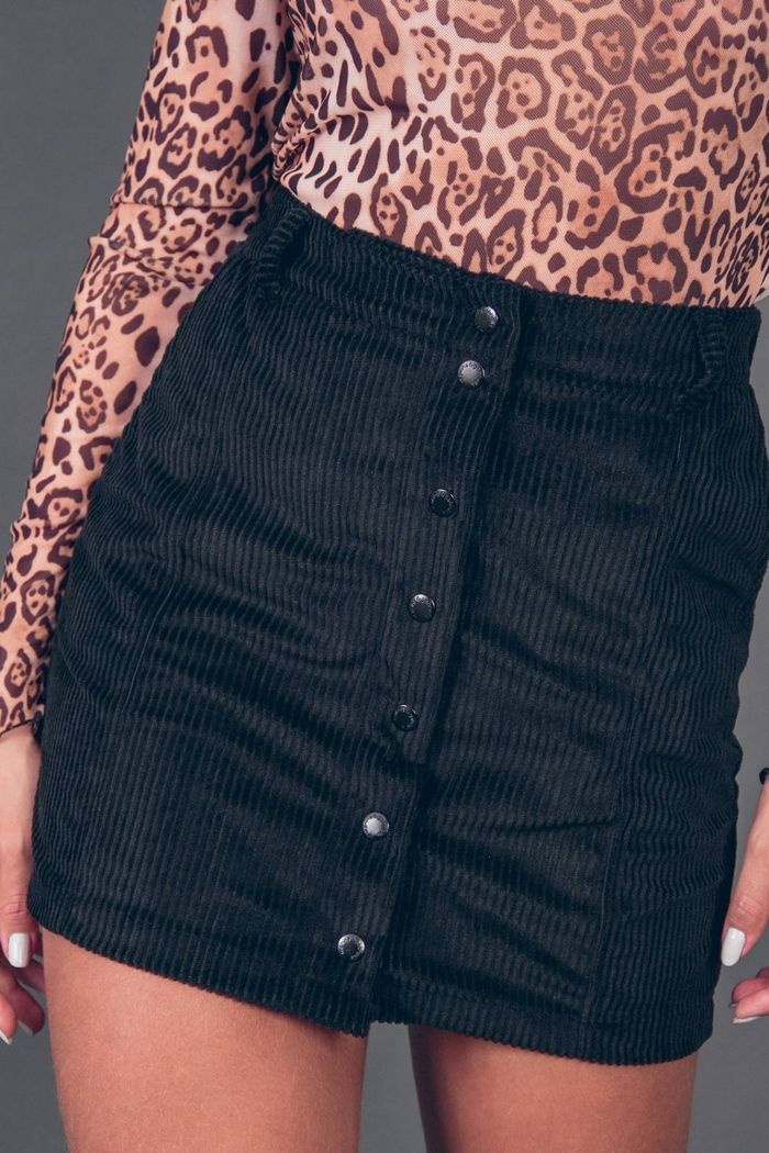 SAIA DE VELUDO COTELÊ PRETO