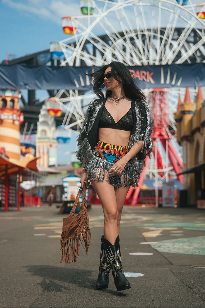 KIMONO COM FRANJAS PRETO COM PRATA