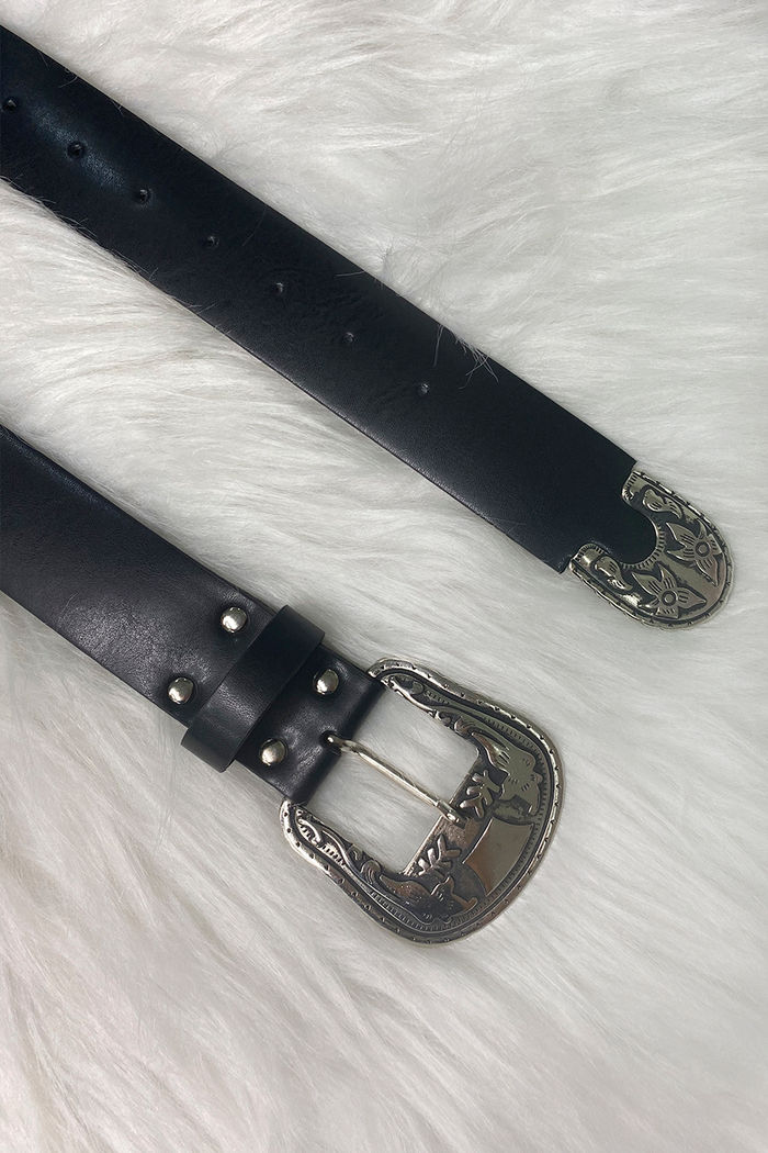 CINTO GYPSY PRETO COM PONTEIRA PRATA