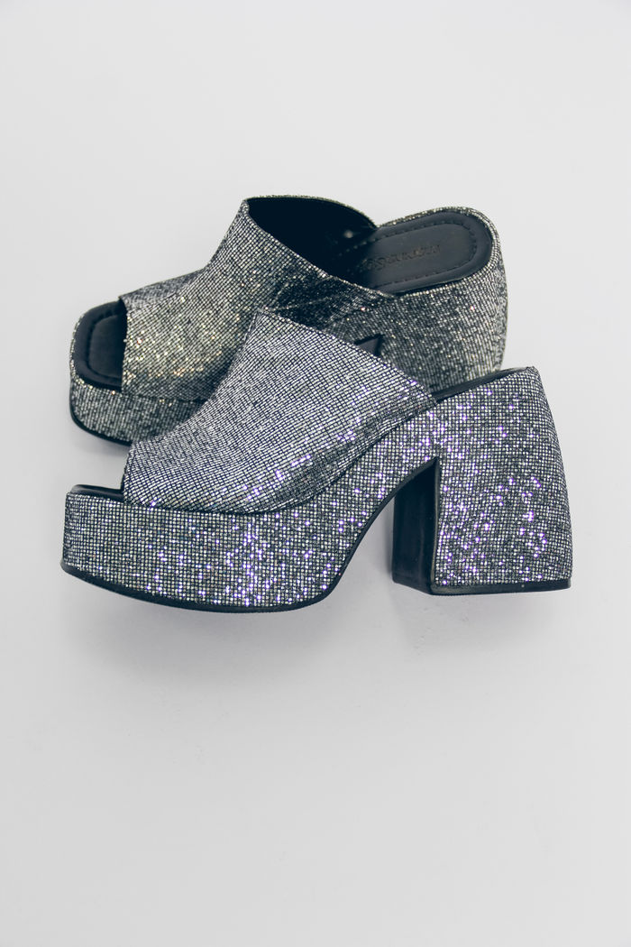 TAMANCO PLATAFORMA BRILHO PRATA