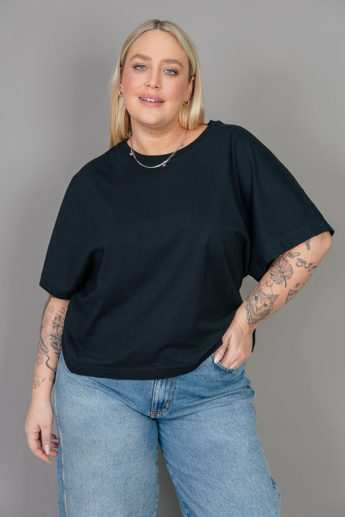 CAMISETA T-SHIRT FULLFIT PRETA BÁSICA