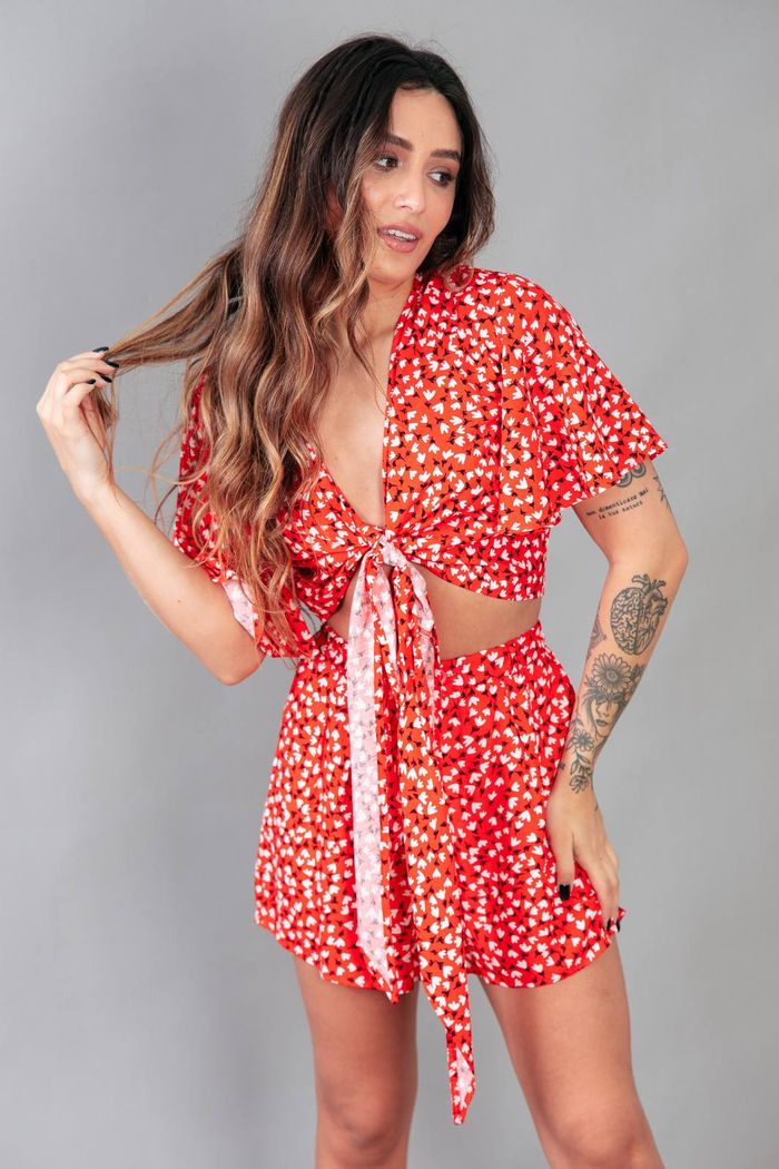 SHORT BOLSO FACA FLORAL LIBERTY VERMELHO