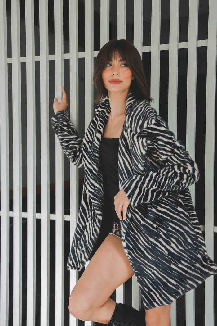 CASACO DE PELÚCIA ZEBRA