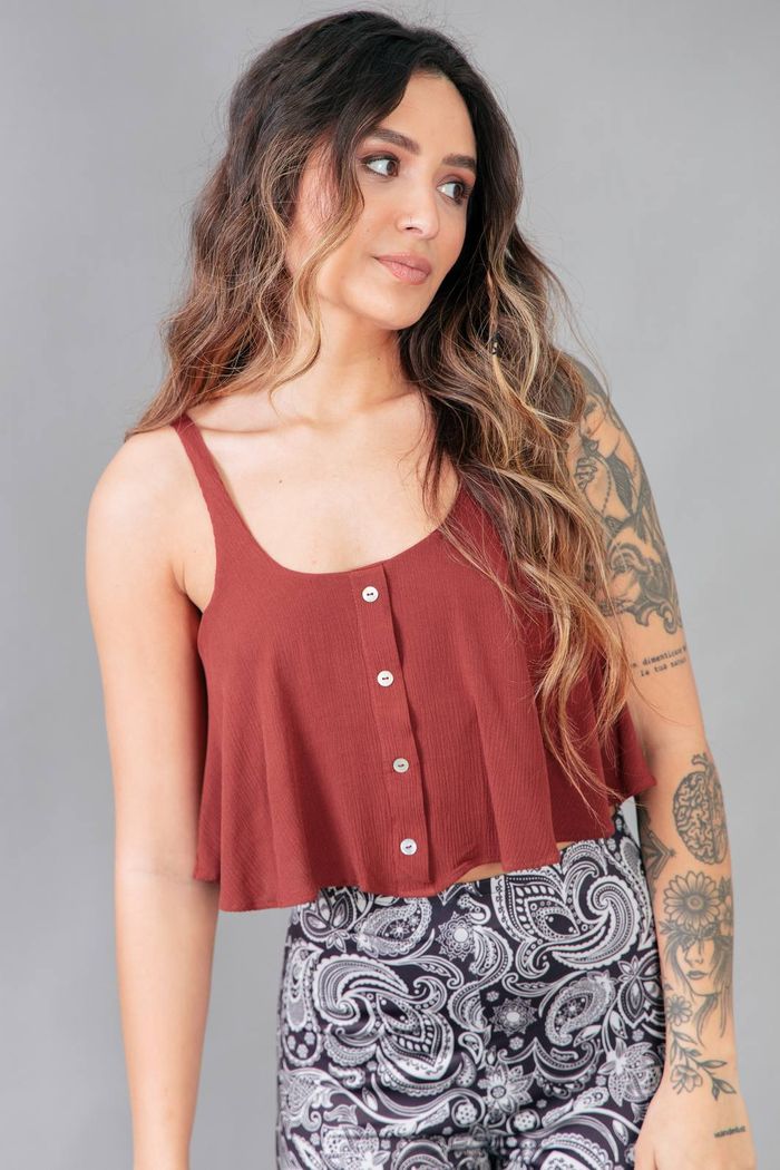BLUSA CROPPED COM BOTÕES