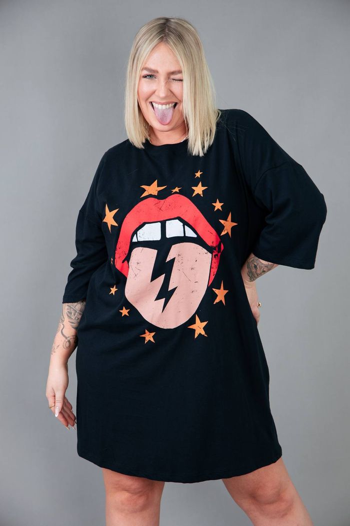 CAMISETÃO DRESS PRETO MOUTH