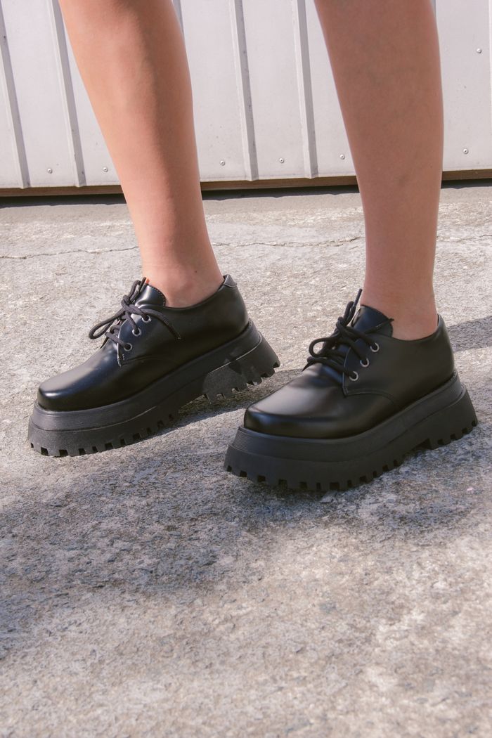 SAPATO OXFORD TRATORADO