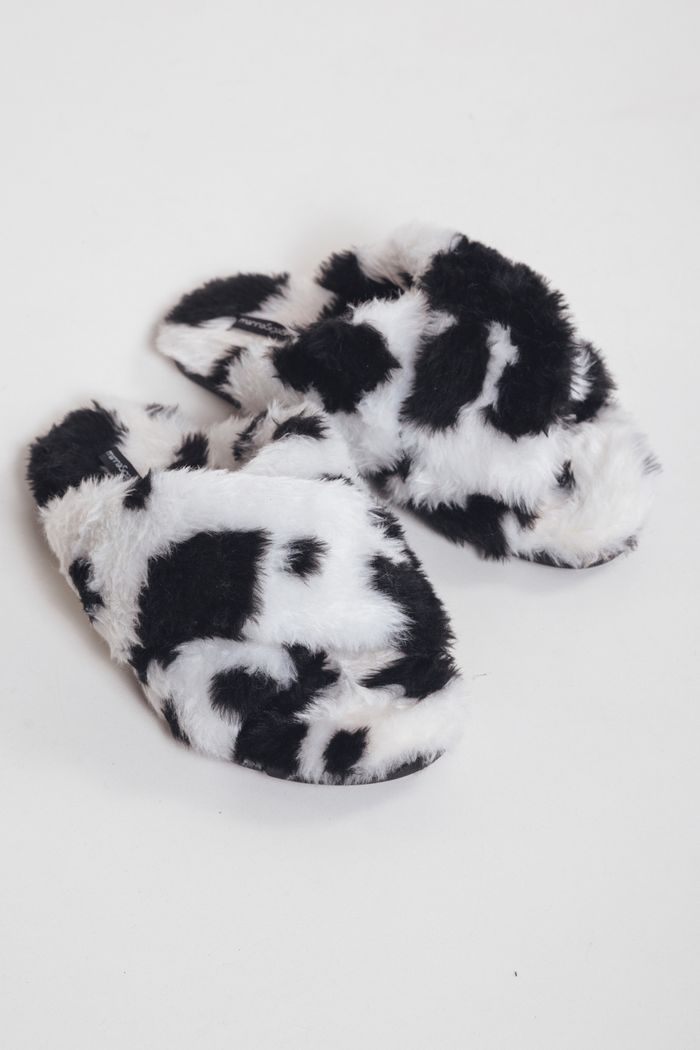 CHINELO FLUFFY VAQUINHA