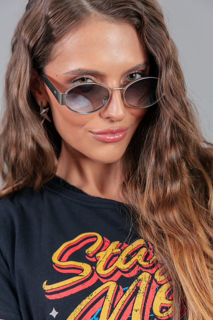 ÓCULOS METAL PRATEADO OVAL