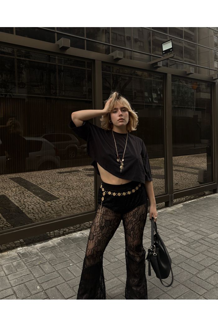 CAMISETA CROPPED AMPLA BÁSICA PRETA