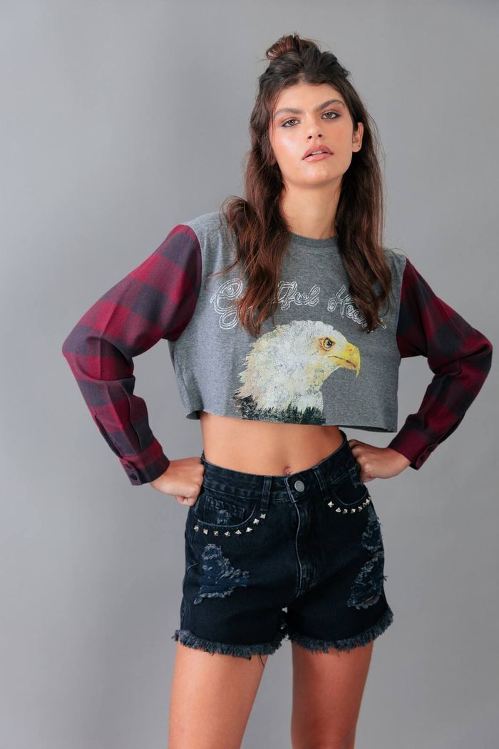 SHORT JEANS PRETO COM SPIKES