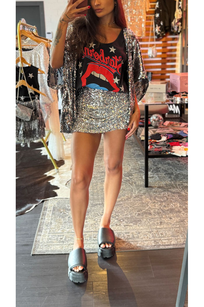 SHORT SAIA COM FRANZIDO DE PAETÊ PRATA