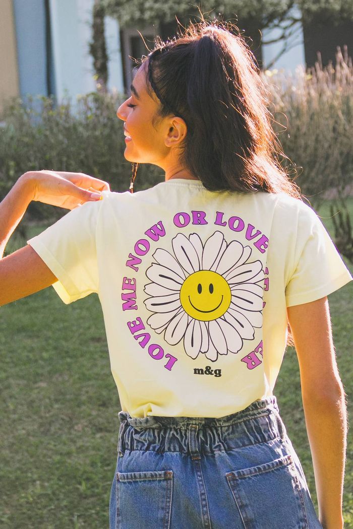 T-SHIRT AMARELA LOVE MORE