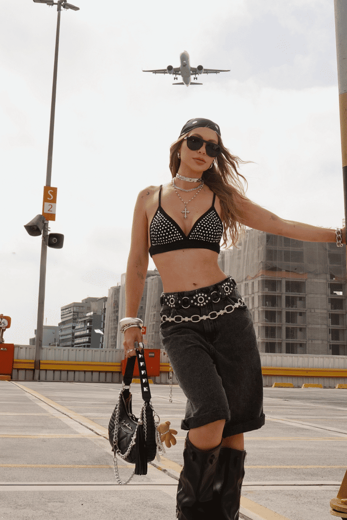 BERMUDA JORTS DE SARJA PRETA